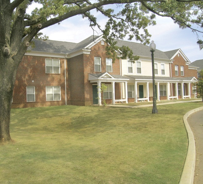 Photo - Brentwood Parc