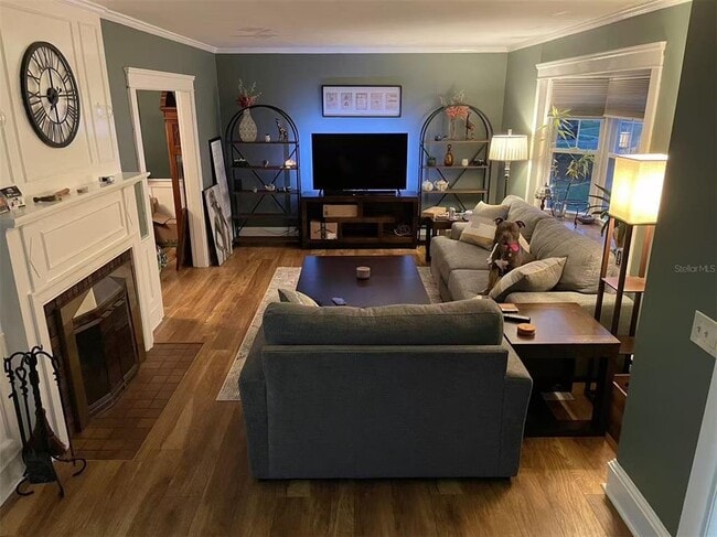 Photo - 33 Waldron Ave