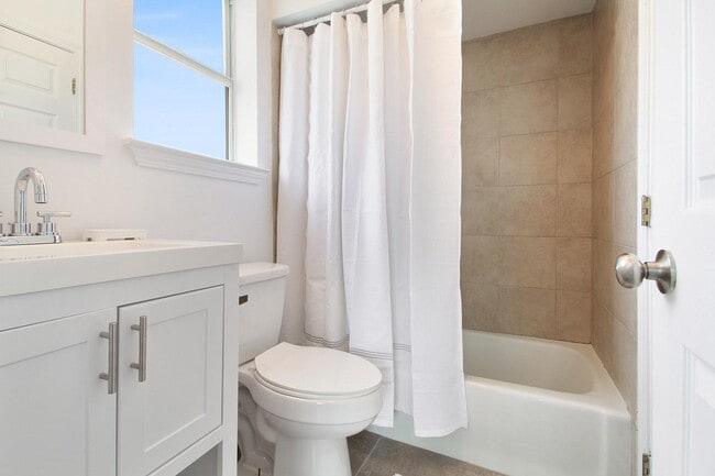 Photo - Kerlerec Unit 8