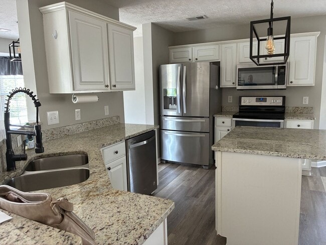 Photo - Walker Woods, large 4 BD and 2.5 BA