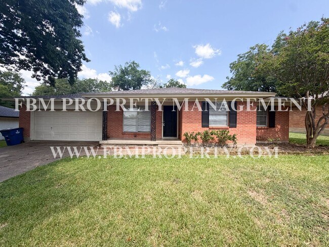 Photo - 1408 Nichols St