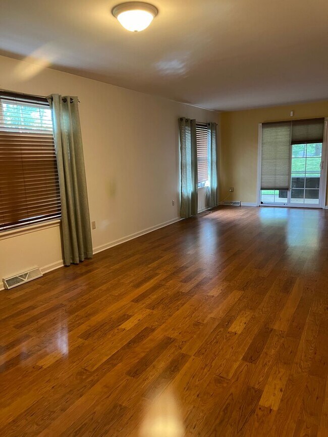 Photo - Cozy Crossgates 2 BR/2 Bath End of Row Condo