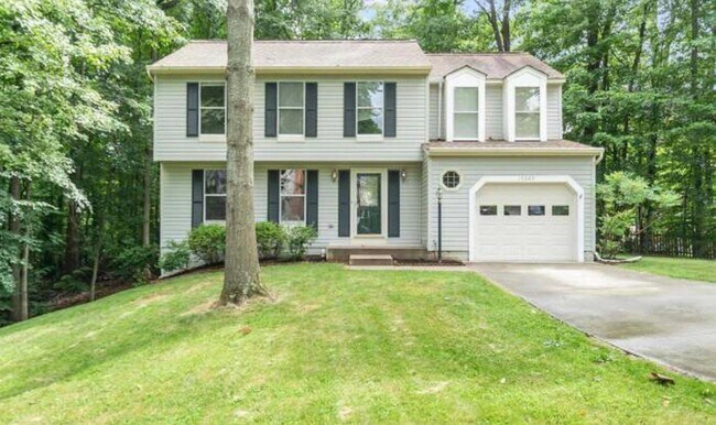 Building Photo - 15089 Lindenberry Ln