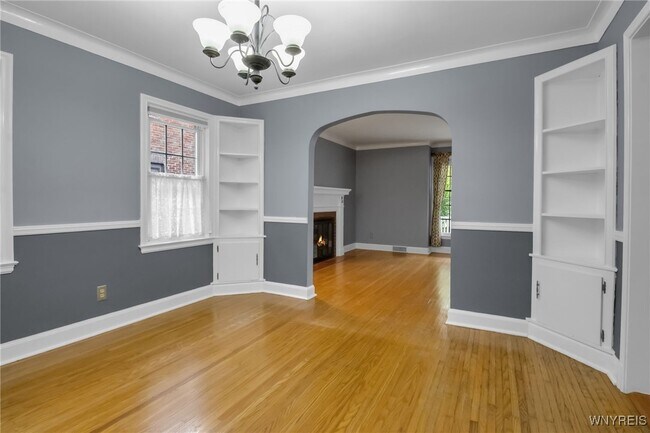 Photo - 704 Starin Ave