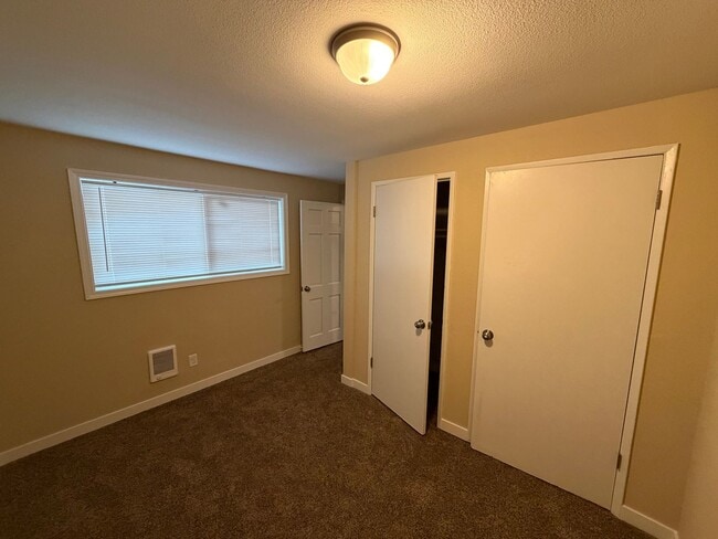 Photo - Sunnyside Duplex Unit 4890