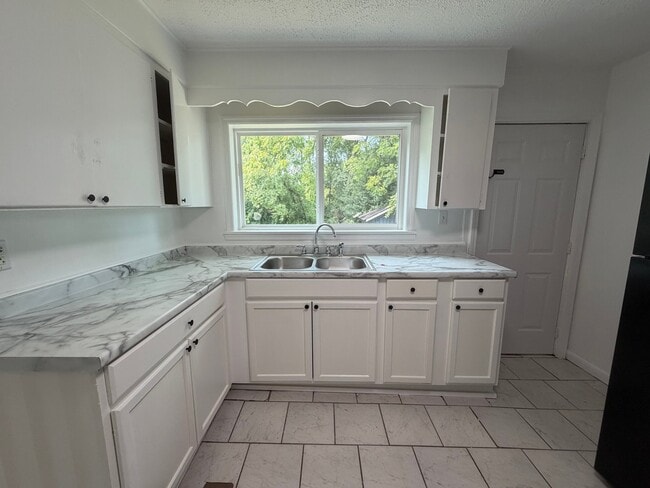 Photo - 606 Pace St