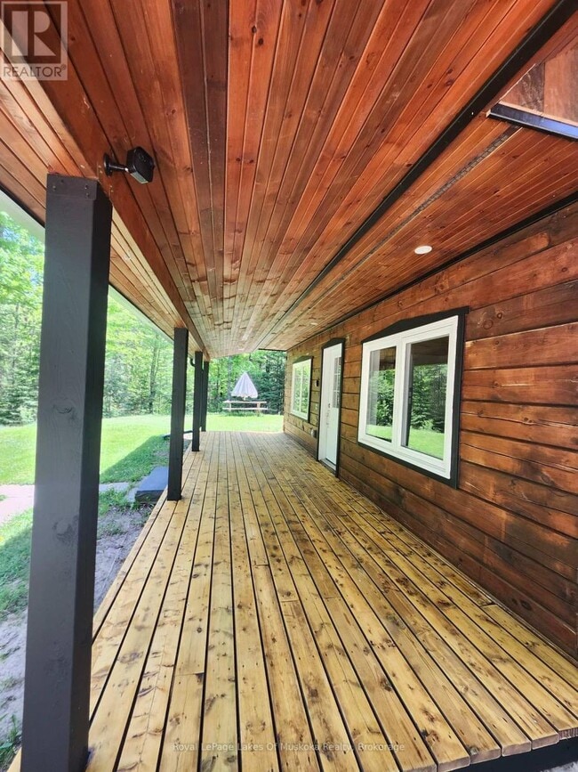 Photo - 3997 Chetwynd Rd