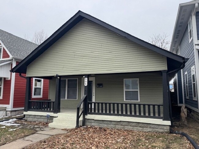 Building Photo - Completely renovated 2BR/1BA single family home minutes from Downtown Indy!