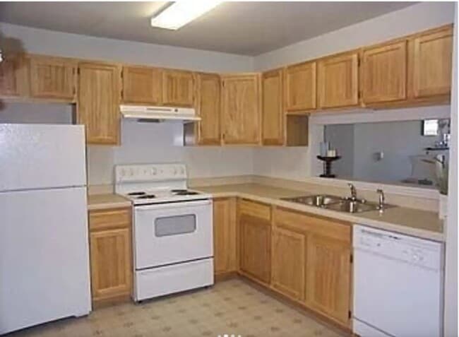 Photo - Village Glen Apartments