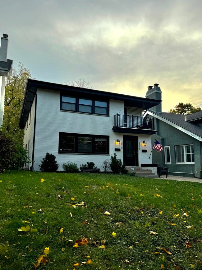 Photo - 4048 N Prospect Ave Apartment