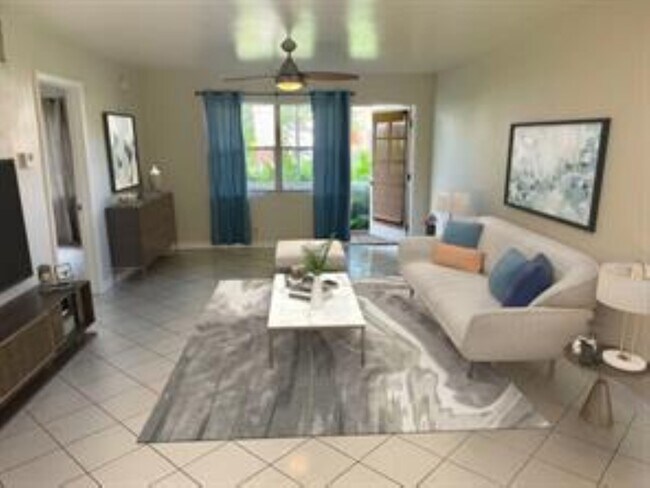 Photo - 140 NE 19th Ct Unidad 101E