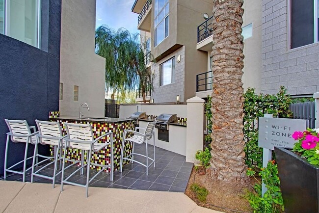 Photo - Ninety Degrees