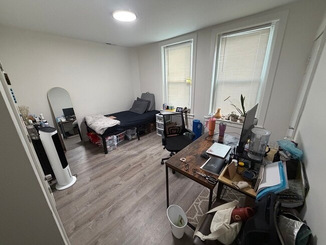 Photo - 301-305-305 Dudley St Unidad 2
