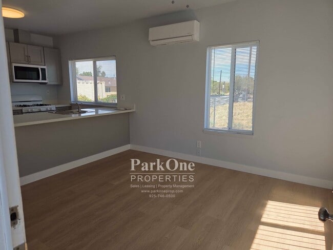 Photo - 2314 Willow Pass Rd