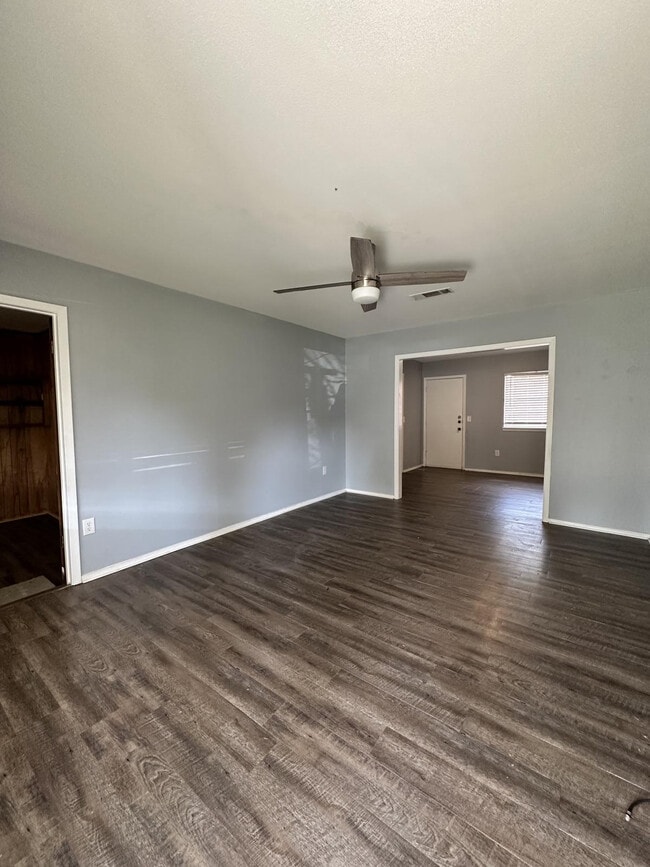 Photo - 112 Hemlock Rd