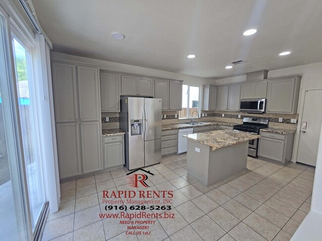 Photo - 555 Centre Ct Dr