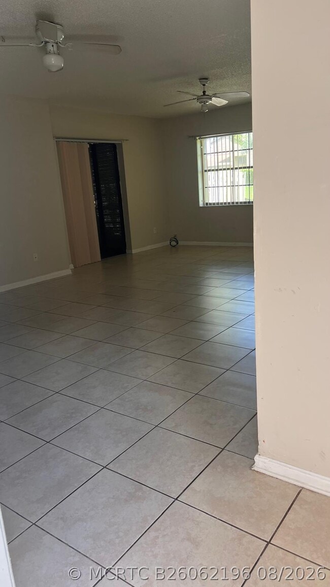 Building Photo - 3665 NW 94th Ave Unit 3J