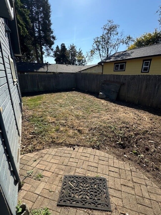 Photo - 3-Bedroom Home in the Sunnyland neighborho...