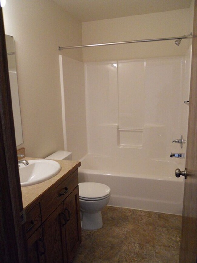 Photo - 3 Bed 3 Bath Twin Home