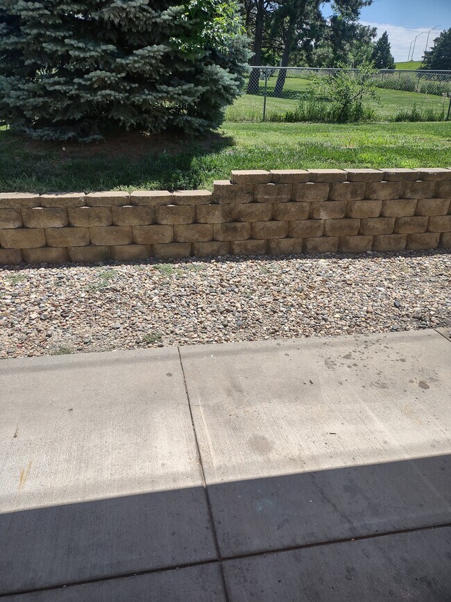 2233 Surfside Dr Townhome Townhome Rental in Lincoln NE