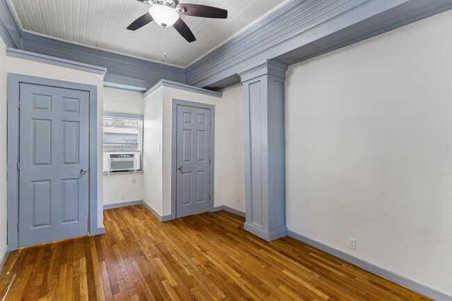 Photo - 1025 W Craig Pl Unit 1