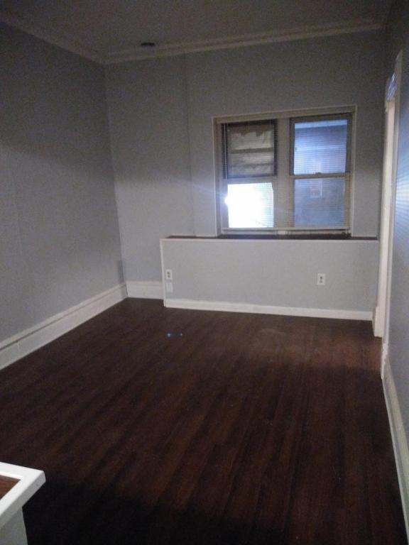 Photo - 113 E Huron St