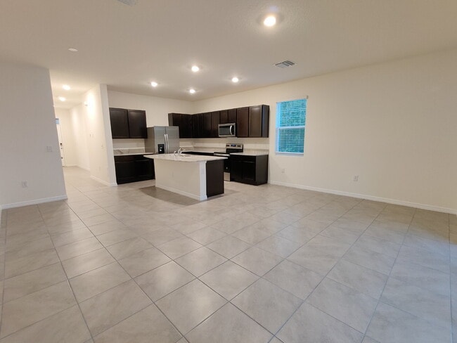 Photo - 423 Whispering Oaks Ct