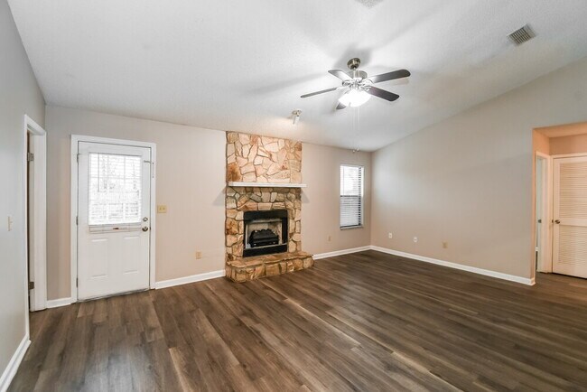 Photo - 3212 Trishas Ct