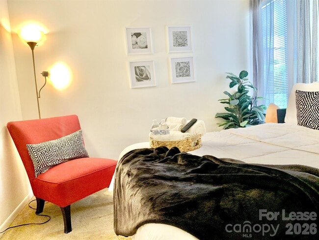 Building Photo - 500 Umstead Dr