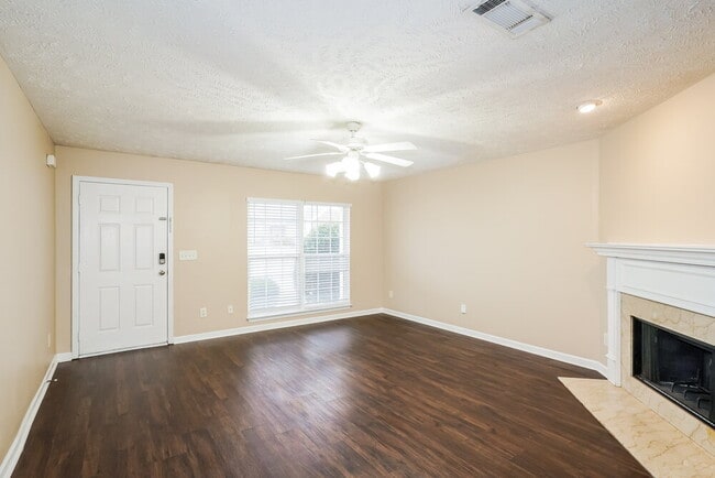 4010 Sequoia Trail