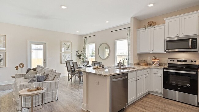 Photo - Modern 3BR/2.5BA Home with Open Floor Plan, Granite Counters & 1-Car Garage – Valdosta, GA