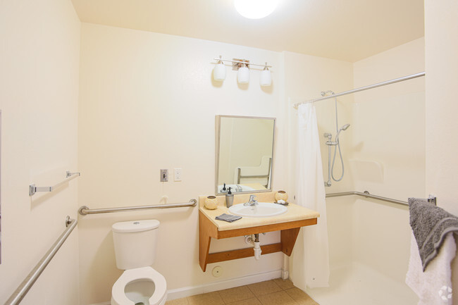 2BR, 2BA - Puddledock Place II Apartments