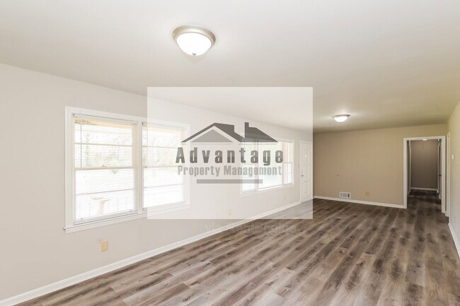 Photo - 6615 Cascade Palmetto Hwy