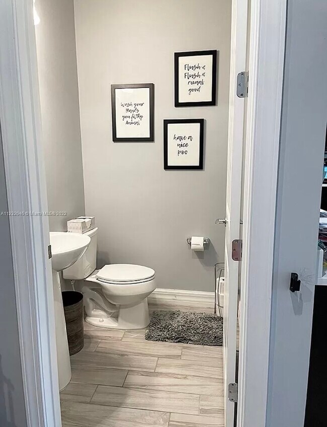 Photo - 4689 Eventing St