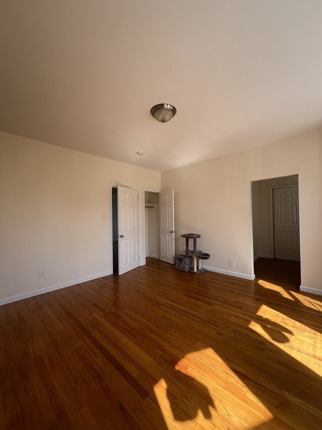 Photo - 1329 74th St Unidad 2nd Floor