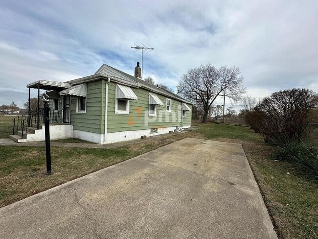 Photo - 2129 Jefferson St