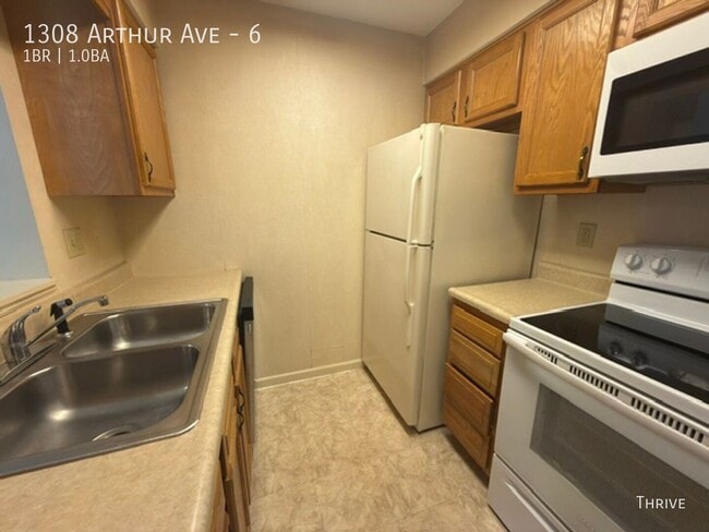 1308 Arthur Ave Unidad 6