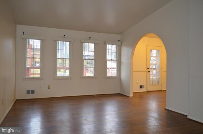 Photo - 4616 Twinbrook Rd