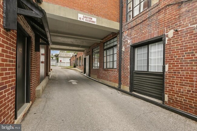 Photo - 28 Liberty St