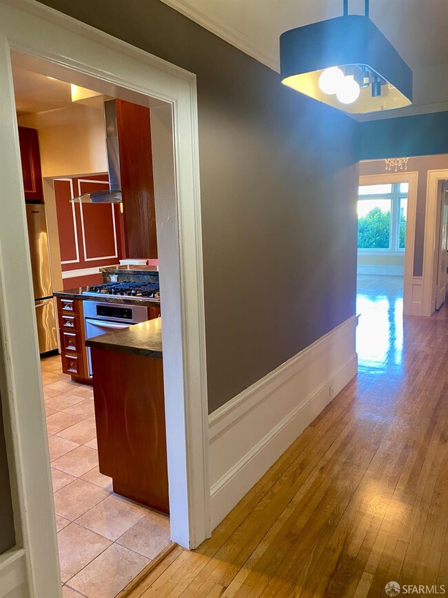 Photo - 189 Commonwealth Ave