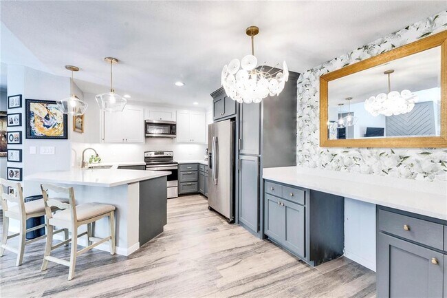 Photo - 2450 Wickersham Ln Unidad M1308 Rental