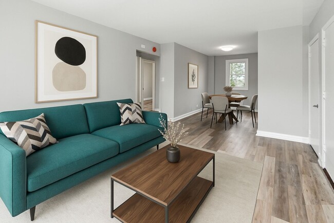 Living Room - Jenkintown Gardens Apartments