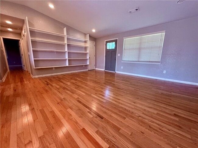 108 SE 13th St