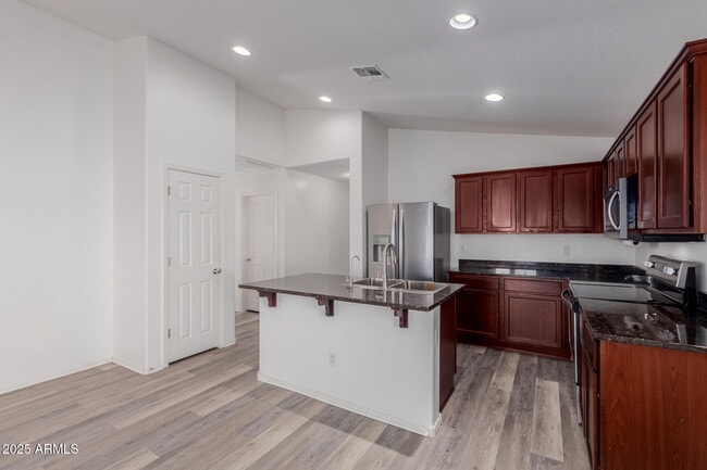 Photo - 231 S 197th Ave