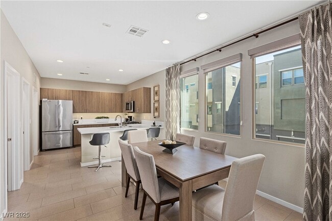 Photo - 11257 Rainbow Peak Ave Unit 204