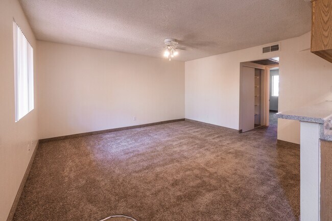 Boulder Creek Apartments