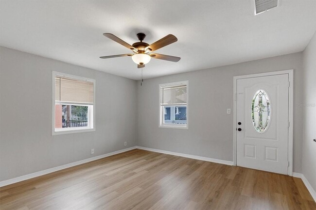 Photo - CLAR2406 Unit B
