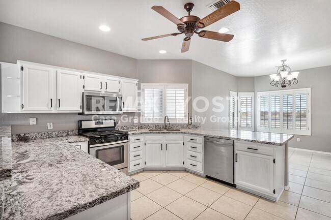 Photo - Cozy home on large lot with pool and Solar!