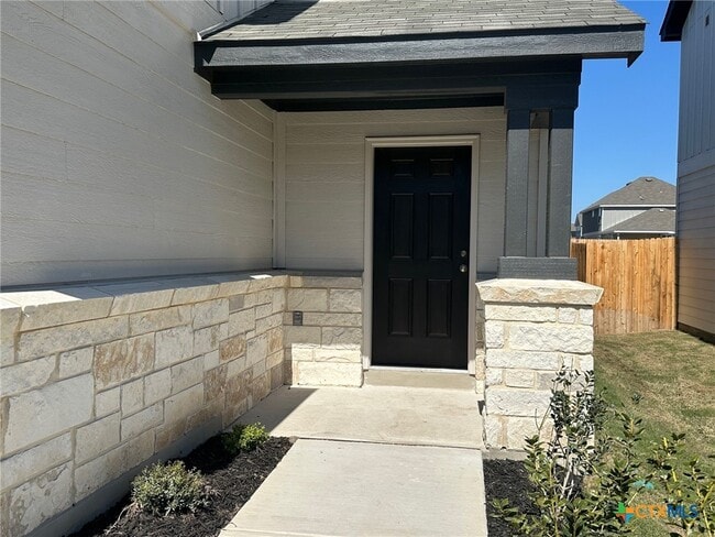 Photo - 945 Heartseed Ave