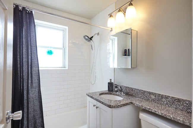Photo - 131 Salmon Brook Dr Unit 70-131C
